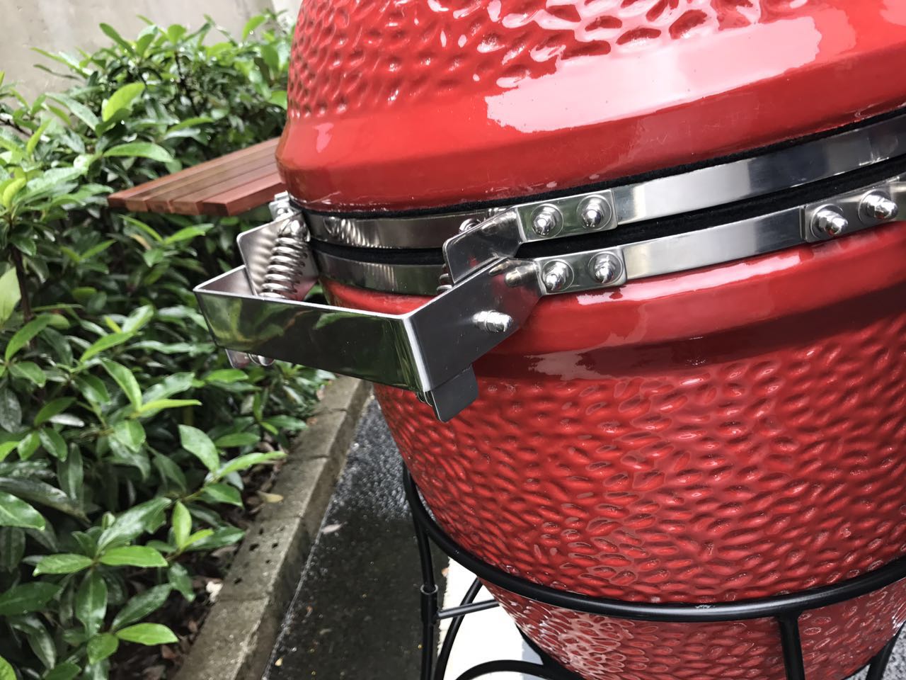 MCD 22inch home bbq grill table Kamado portable multifunctional outdoor garden and camping large bbq grill 